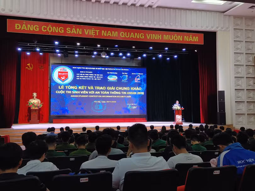 Toàn cảnh Lễ Tổng kết và trao giải Chung khảo cuộc thi Sinh viên với An toàn thông tin ASEAN 2020.