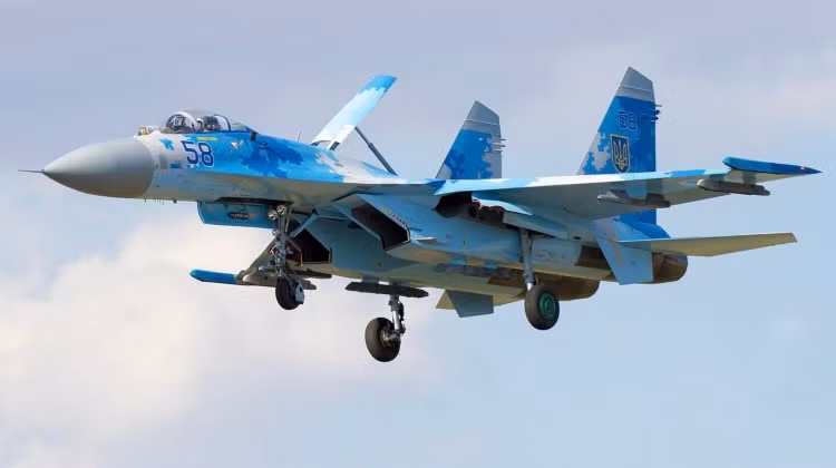Su-27 Ukraine rơi trong chiến đấu Vì sao hung thần thời Chiến tranh Lạnh bất lực trước Su-35 Nga 4.jpeg