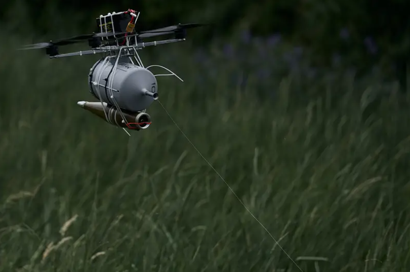 UAV cáp quang biến chiến trường Ukraine thành mạng nhện tử thần 2.png
