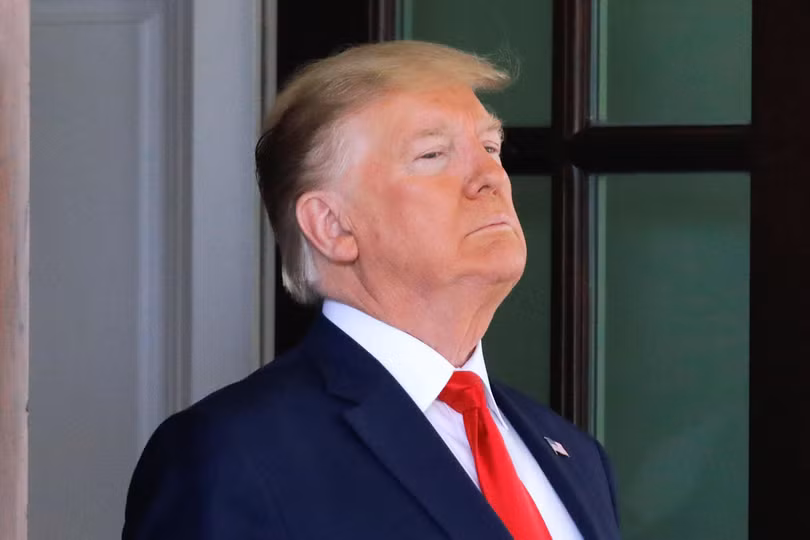 Tổng thống Mỹ Donald Trump tỏ ra hết sức phẫn nộ trước đòn áp thuế trả đũa của Trung Quốc (Ảnh: CNBC)