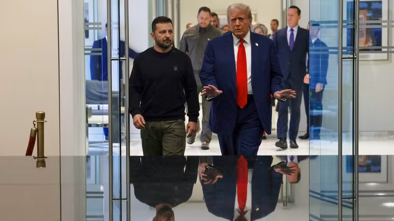 Tổng thống đắc cử Mỹ Donald Trump và Tổng thống Ukraine Volodymyr Zelensky (Ảnh: Getty)