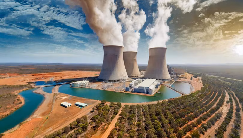 Nhu cầu năng lượng ngày càng tăng khiến một số quốc gia tăng cường sản xuất điện hạt nhân. Ảnh: Getty.