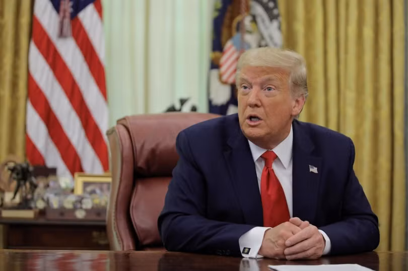 Nhà Trắng cho hay ông Trump đang cân nhắc tăng cường trừng phạt giới chức Trung Quốc (Ảnh: Reuters)