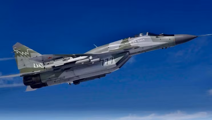 Vũ khí Nga đổ bộ Iran MiG-29 phiên bản nâng cấp có thể thách thức F-16 Israel 2.jpeg
