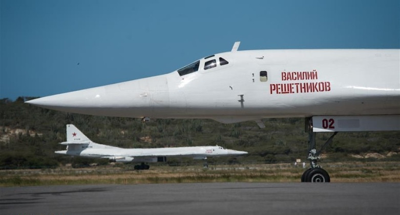Venezuela bị vây hãm Liệu Nga có điều Thiên nga trắng Tu-160 tới bảo vệ 3.jpg