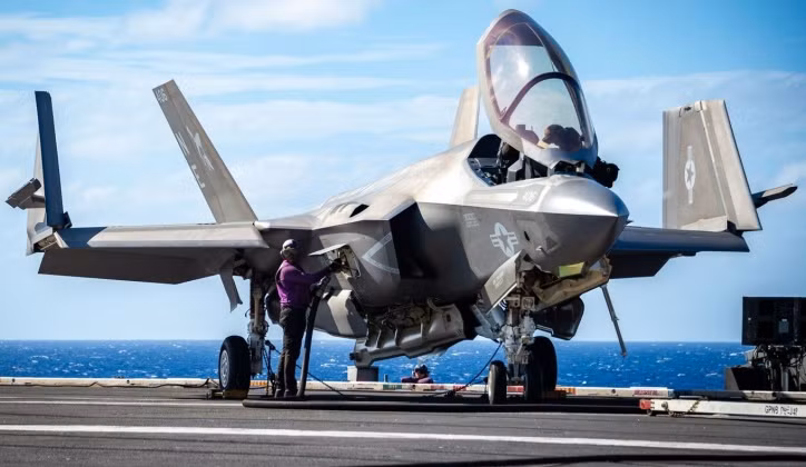 Máy bay chiến đấu thế hệ thứ năm F-35C của Hải quân Mỹ. Ảnh: MW.