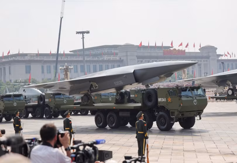 Các loại UAV hiện đại xuất hiện trong cuộc duyệt binh ngày 3/9 ở Trung Quốc. Ảnh: Reuters.