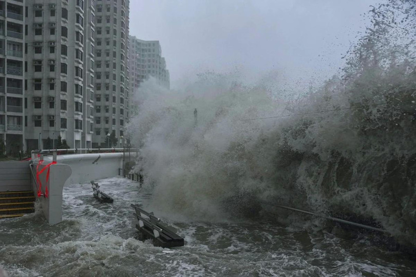 Ragasa là cơn bão cấp 10 thứ hai đổ bộ vào Hong Kong, Trung Quốc trong năm nay. Ảnh: SCMP.