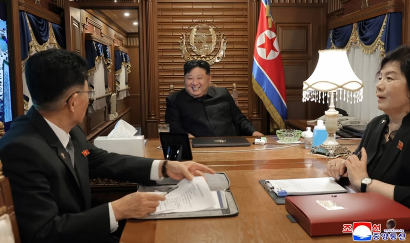 Ông Kim Jong-un đến Bắc Kinh trên đoàn tàu bọc thép nổi tiếng.png