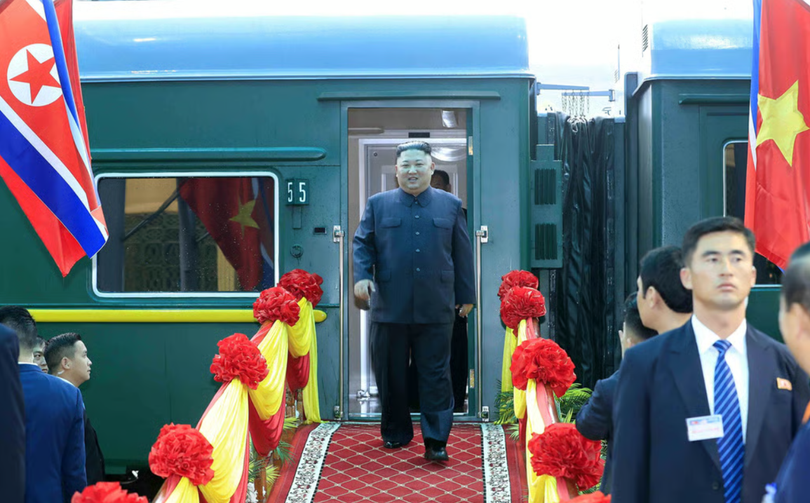 Pháo đài di động của ông Kim Jong-un Có gì đằng sau lớp vỏ thép xanh 3.png