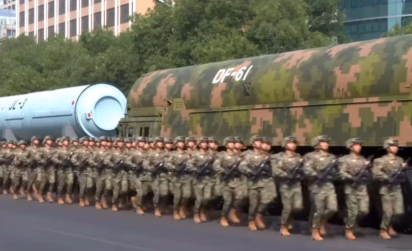 Duyet binh Trung Quốc 2.png