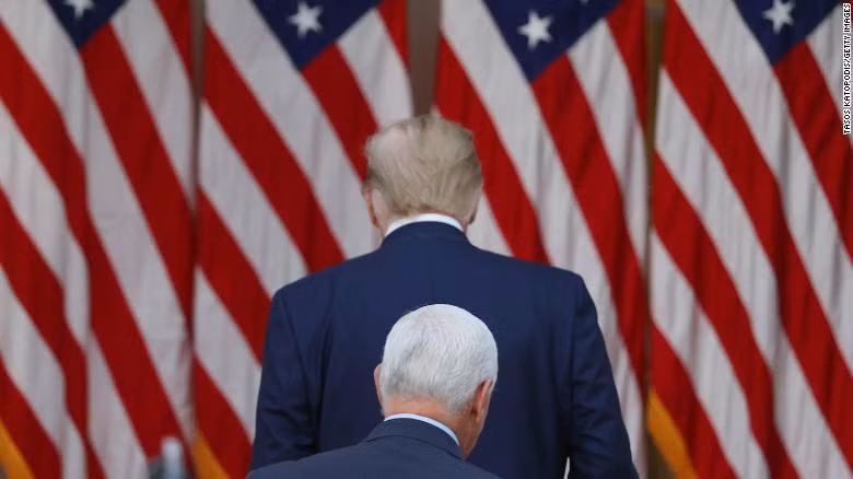 Một số nghi thức truyền thống vẫn được duy trì (Ảnh: CNN)