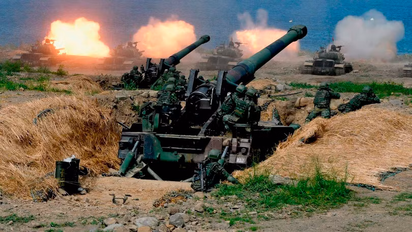 Giới phân tích cho rằng một cuộc tấn công Đài Loan sẽ mang đến nhiều hậu quả cho Trung Quốc (Ảnh: CNN)