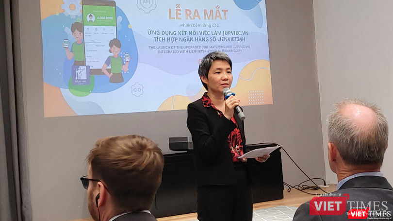 Bà Lê Kim Dung – Giám đốc Quốc gia của tổ chức CARE tại Việt Nam. Bà Lê Kim Dung – Giám đốc Quốc gia của tổ chức CARE tại Việt Nam.