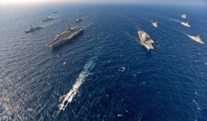 Một cuộc tập trận chung có sự tham gia của các tàu sân bay của nhóm Bộ Tứ tổ chức vào tháng 11/2020 (Ảnh: AP)