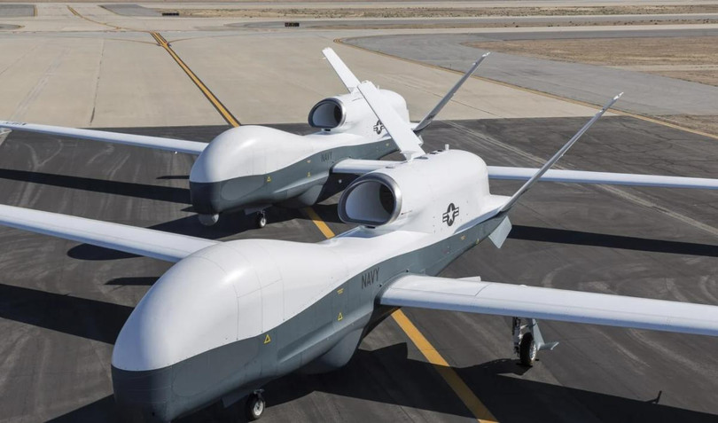 2 chiếc drone MQ-4C Triton của Mỹ, do hãng Northrop Grumman chế tạo (Ảnh: Handout) 2 chiếc drone MQ-4C Triton của Mỹ, do hãng Northrop Grumman chế tạo (Ảnh: Handout)
