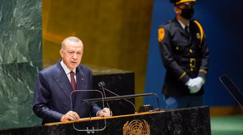 Tổng thống Thổ Nhĩ Kỳ Recep Tayyip Erdogan phát biểu tại Đại Hội đồng LHQ (Ảnh: Kommersant)