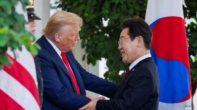 Tổng thống Mỹ Donald Trump chào đón Tổng thống Hàn Quốc Lee Jae Myung tại Nhà Trắng ở Washington, DC, Mỹ ngày 25/8. Ảnh: Reuters.