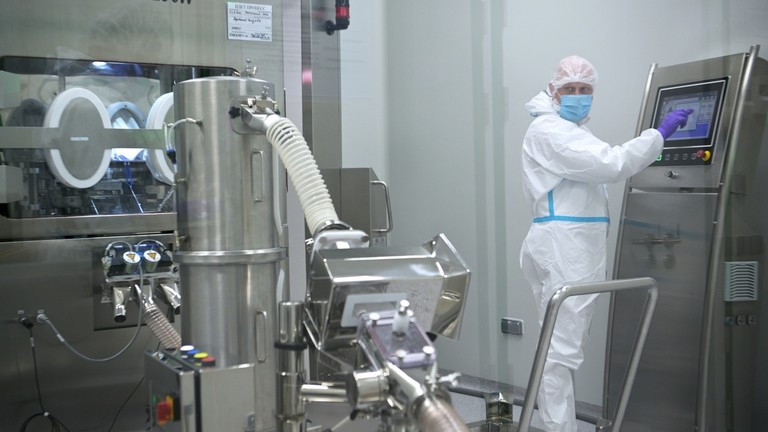 Giám đốc trung tâm Gamaleya nói rằng điều trị ung thư cá nhân hóa sẽ bắt đầu trong vài tháng tới. Ảnh: Sputnik.