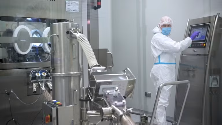 Giám đốc trung tâm Gamaleya nói rằng điều trị ung thư cá nhân hóa sẽ bắt đầu trong vài tháng tới. Ảnh: Sputnik.