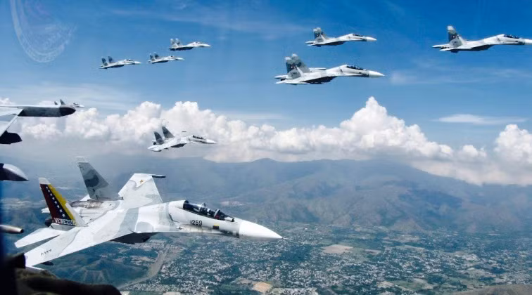 Máy bay chiến đấu tầm xa nhất ở châu Mỹ bảo vệ Venezuela Su-30MK2 có năng lực như thế nà 2.jpeg