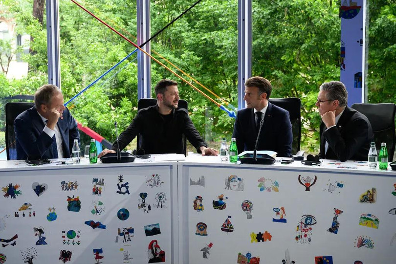 Hé lộ tuần ngoại giao nghẹt thở của Ukraine sau cú điện đàm của ông Trump 4.jpg