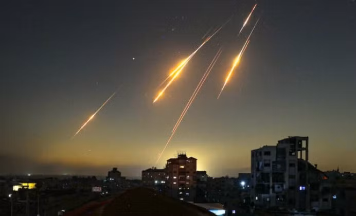 Đối mặt với bão siêu vượt âm của Iran Israel đề xuất giải pháp phòng thủ khu vực 2.jpg