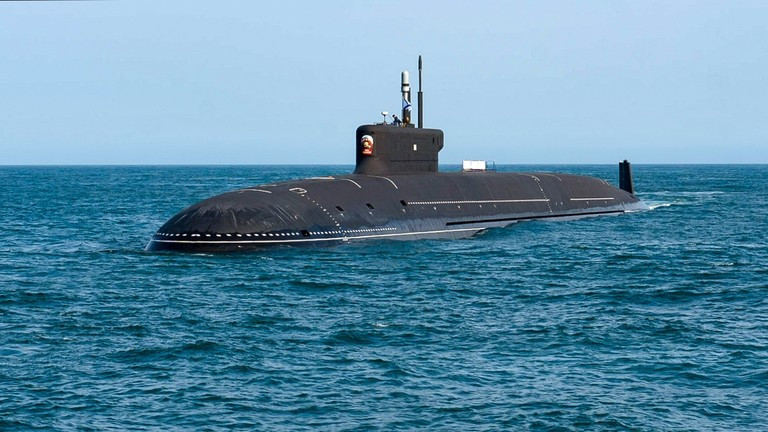 Tàu ngầm hạt nhân Knyaz Pozharsky của Nga ngoài khơi vùng Murmansk, ngày 1/8. Ảnh: Sputnik.