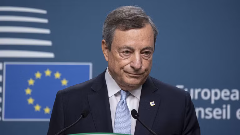 Cựu Thủ tướng Italy và cựu Chủ tịch Ngân hàng Trung ương Châu Âu, Mario Draghi. Ảnh: Getty.