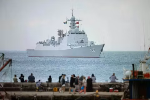 Các nhà khoa học Trung Quốc cho biết "ăng-ten giấy" của họ cuối cùng có thể "phù hợp với môi trường phức tạp trên tàu thuyền". Ảnh: AFP.