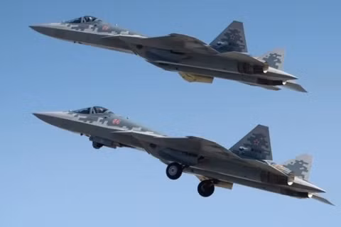 Máy bay chiến đấu Su-57 của Lực lượng Không quân Vũ trụ Nga. Ảnh: MW.