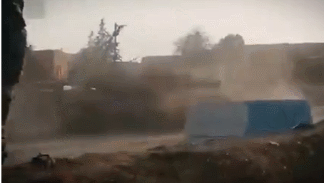 Lực lượng Thổ Nhĩ Kỳ tấn công quân đội Syria