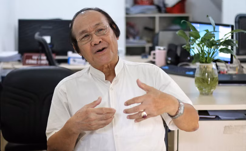 "Trên tinh thần khách quan, cầu thị, thiện chí, các cơ quan chức năng của Việt Nam, Bộ Ngoại giao và các cơ quan liên quan nên có trao đổi về mặt chuyên môn nghiệp vụ, cung cấp thông tin chuẩn xác để họ sửa đổi" - Tiến sỹ Trần Công Trực