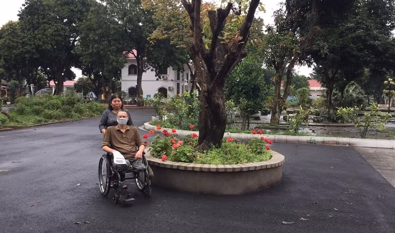 Đến nay đã 28 năm anh chị vẫn bên nhau, dù anh chị vẫn không thể có con - Ảnh nhân vật cung cấp.