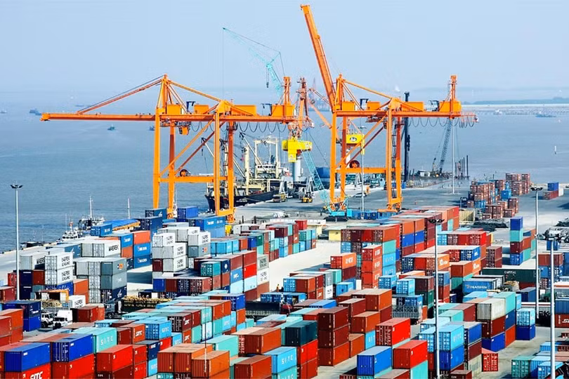 Những hình thức “giãn cách xã hội” nghiêm ngặt cần được nới lỏng dần để các hoạt động sản xuất, kinh doanh “an toàn và lành mạnh” dưới sự chỉ dẫn rõ ràng về cách áp dụng giãn cách xã hội- Ảnh internet.