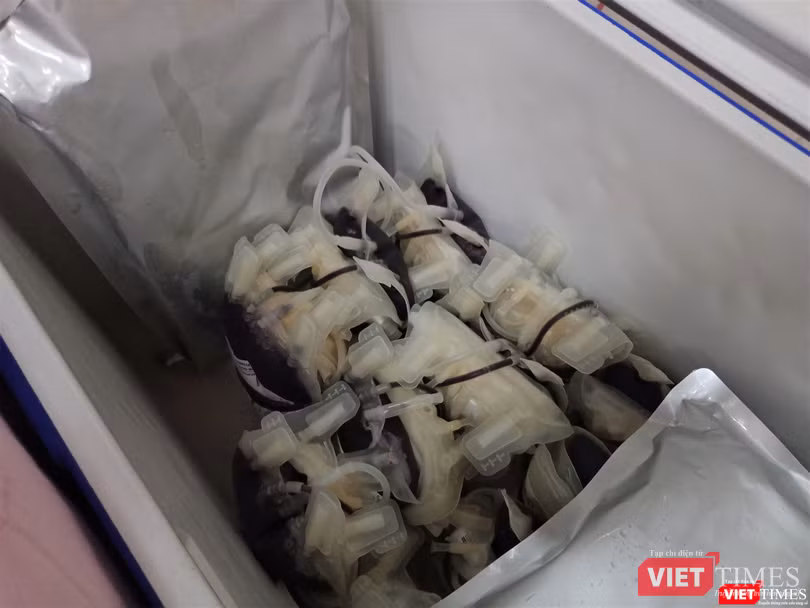 Những túi máu đầu tiên của sự kiện Những túi máu đầu tiên của sự kiện
