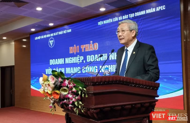 TS. Trần Duy Khanh, Viện trưởng Viện Nghiên cứu và Đào tạo Doanh nhân APEC. TS. Trần Duy Khanh, Viện trưởng Viện Nghiên cứu và Đào tạo Doanh nhân APEC.
