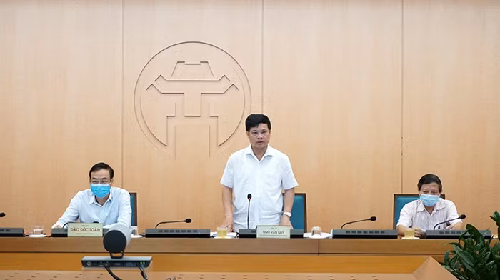 Phó Chủ tịch Ngô Văn Quý phát biểu tại phiên họp.