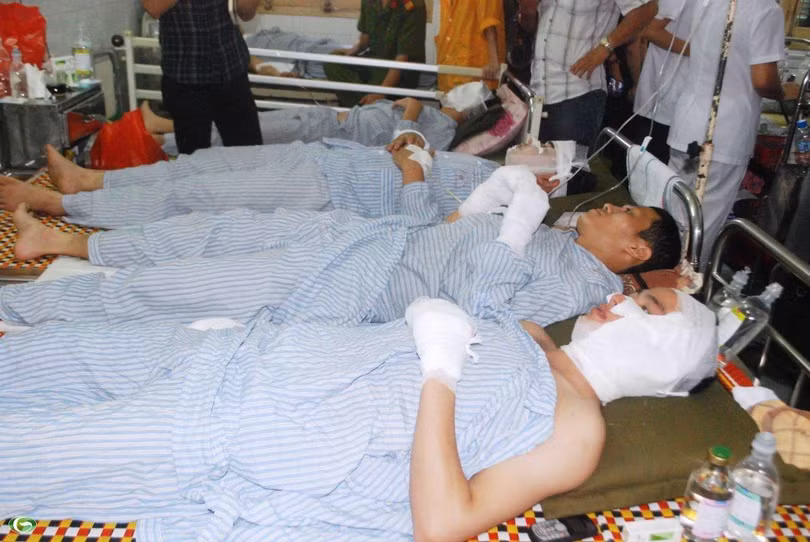 Chùm ảnh đẹp: Chiến sĩ Công an Nhân dân Việt Nam trong lòng dân ảnh 28 Chùm ảnh đẹp: Chiến sĩ Công an Nhân dân Việt Nam trong lòng dân ảnh 28