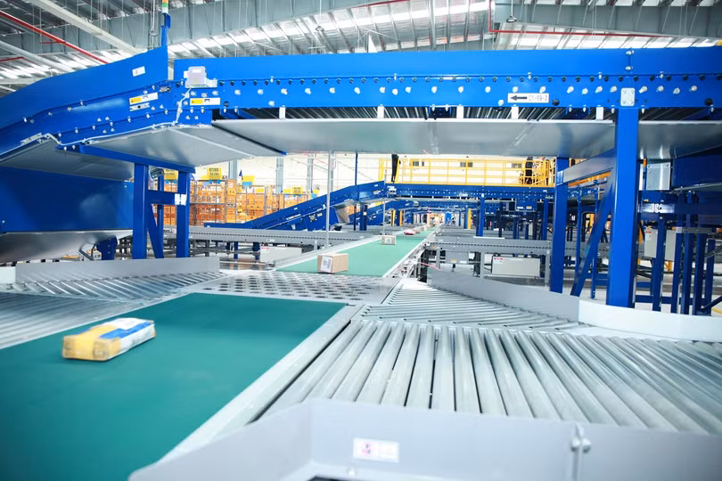 Hệ thống dây chuyền khai thác chia chọn tự động của Trung tâm VC&KV khu vực phía Nam