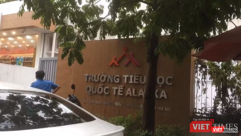 Một ngôi trường tự gắn mác quốc tế trên địa bàn quận Cầu Giấy. Một ngôi trường tự gắn mác quốc tế trên địa bàn quận Cầu Giấy.