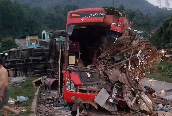 Tai nạn giao thông kinh hoàng do rươu bia Tai nạn giao thông kinh hoàng do rươu bia