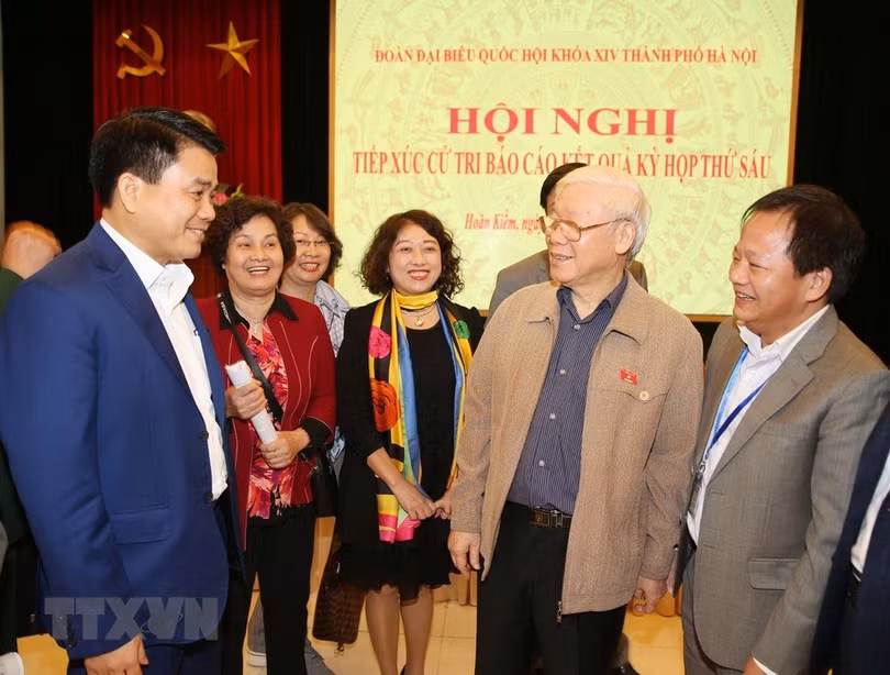 Tổng bí thư, Chủ tịch nước Nguyễn Phú Trọng: "Quan trọng hơn là phải ngăn ngừa tận gốc những sai phạm, khuyết điểm đó một cách căn cơ, bài bản, bằng các quy định, quy chế, bằng luật pháp, chính sách; phải "nhốt" quyền lực vào trong "lồng" cơ chế.". TBT