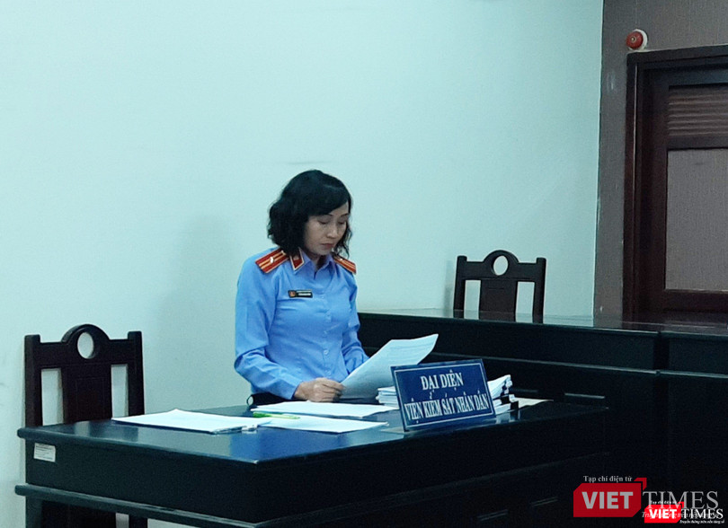 Đại diện Viện kiểm sát nhận định các tình tiết vụ việc và đưa ra đề nghị giải quyết vụ kiện