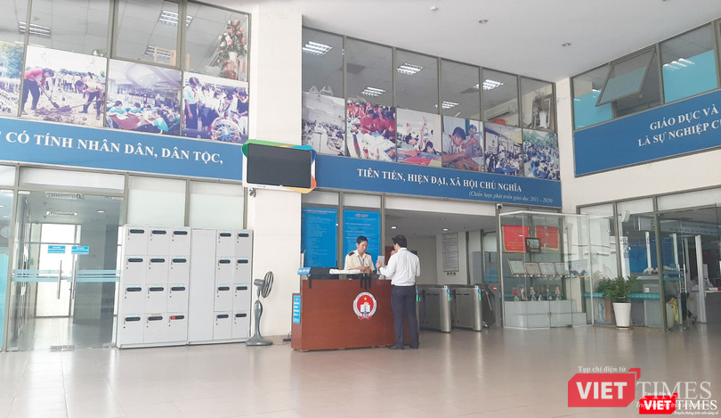 Phóng viên đã bị bảo vệ chặn khi gặp những người có trách nhiệm của Sở GD&ĐT TP.HCM