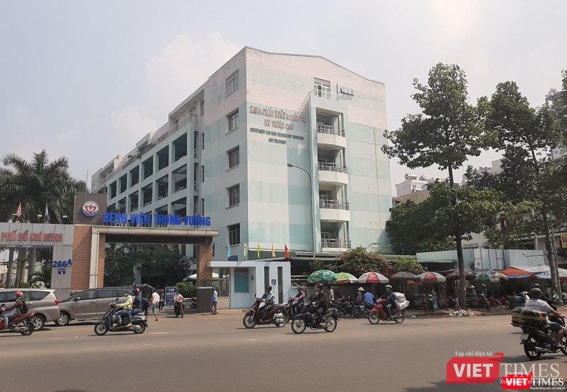 Bệnh viện Trưng Vương phẫu thuật thành công cho bệnh nhân mắc bệnh vẹo cột sống do hội chứng Marfan