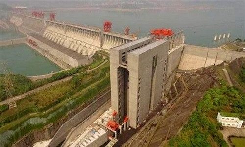 Hệ thống thang máy ở đập Tam Hiệp. Ảnh: Xinhua Hệ thống thang máy ở đập Tam Hiệp. Ảnh: Xinhua