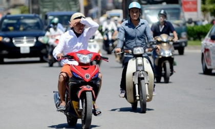 Quạt điều hòa không phù hợp với thời tiết nắng nóng lên tới 36-38 độ, thậm chí 40 độ C như các tỉnh miền Bắc. Ảnh: Internet Quạt điều hòa không phù hợp với thời tiết nắng nóng lên tới 36-38 độ, thậm chí 40 độ C như các tỉnh miền Bắc. Ảnh: Internet