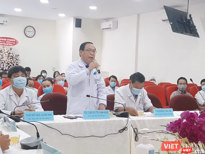PGS.TS.BS Nguyễn Thanh Hùng - Giám đốc BV Nhi đồng 1 chia sẻ tại buổi khai trương Trung tâm tư vấn khám, chữa bệnh từ xa. (Ảnh: Nguyễn Trăm)