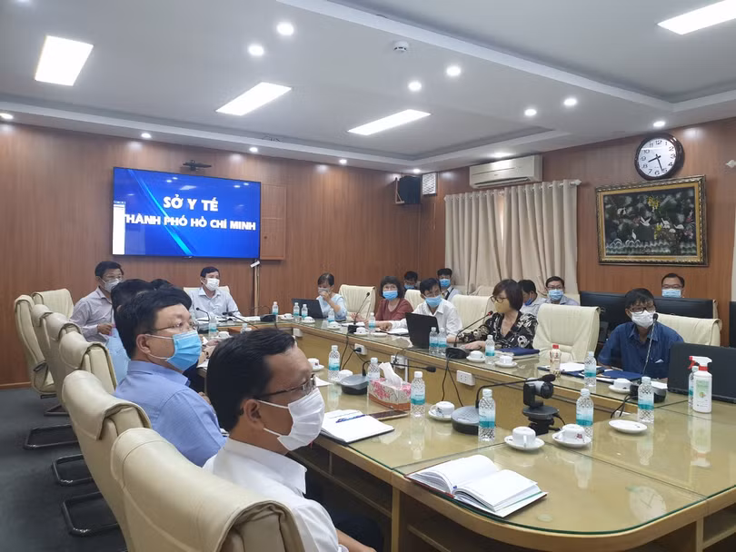 Sở Y tế TP HCM họp triển khai chống dịch sốt xuất huyết. Ảnh: HCDC